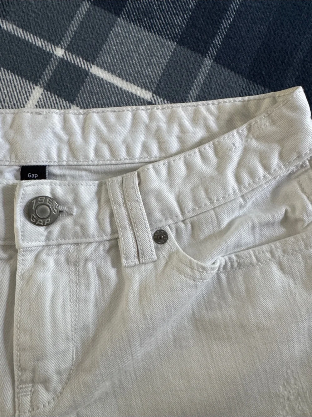 GAP White Women's Denim Shorts